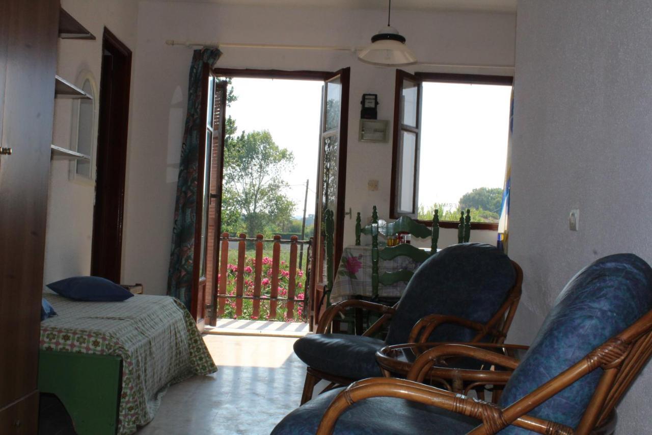 Nikos Seaside Apartments Litheres Extérieur photo